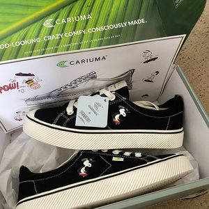 Cariuma Snoopy Skate Shoes brand new in box